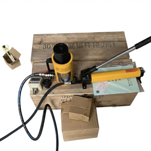 Kích nhổ neo thép 30 tấn điện tử